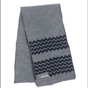 Kenneth Cole Knit Scarf